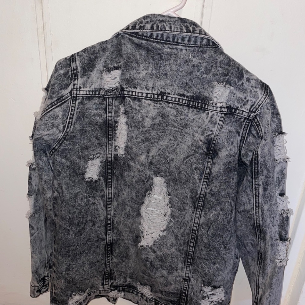 Distressed Jean jacket - Picture 2 of 2
